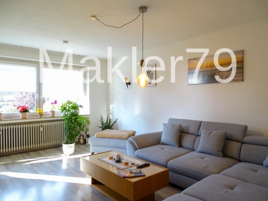 WE 4 - Wohnzimmer Mehrfamilienhaus Peine / Woltorf
