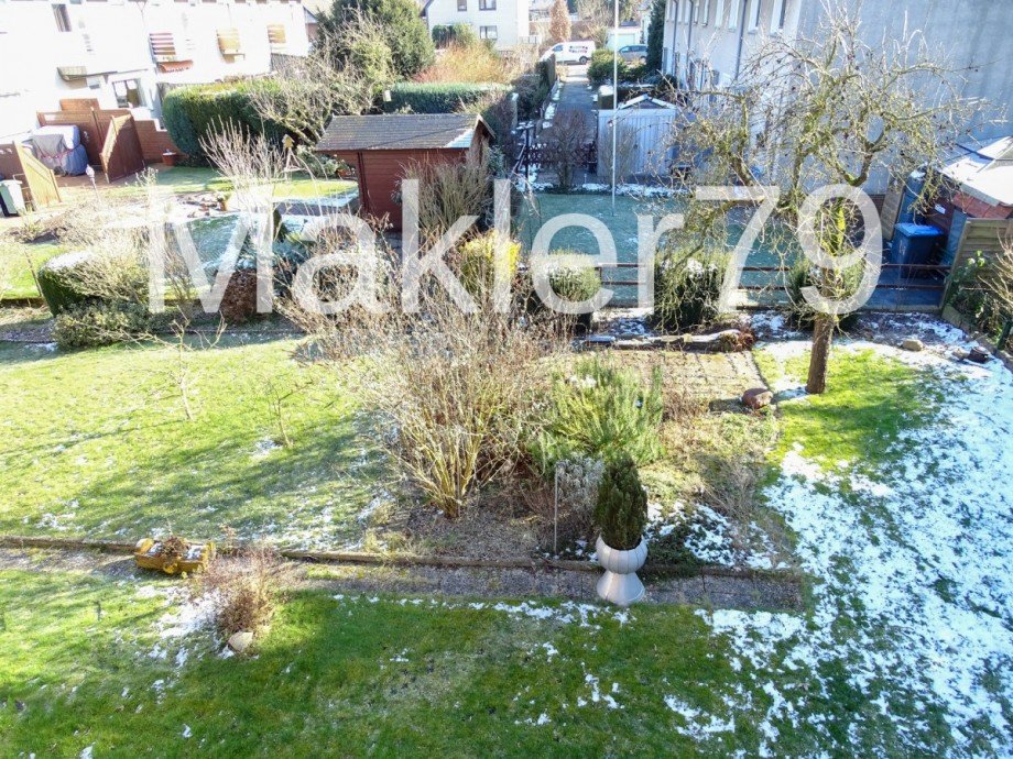 Blick in den Garten hinten Zweifamilienhaus Ilsede - Gadenstedt