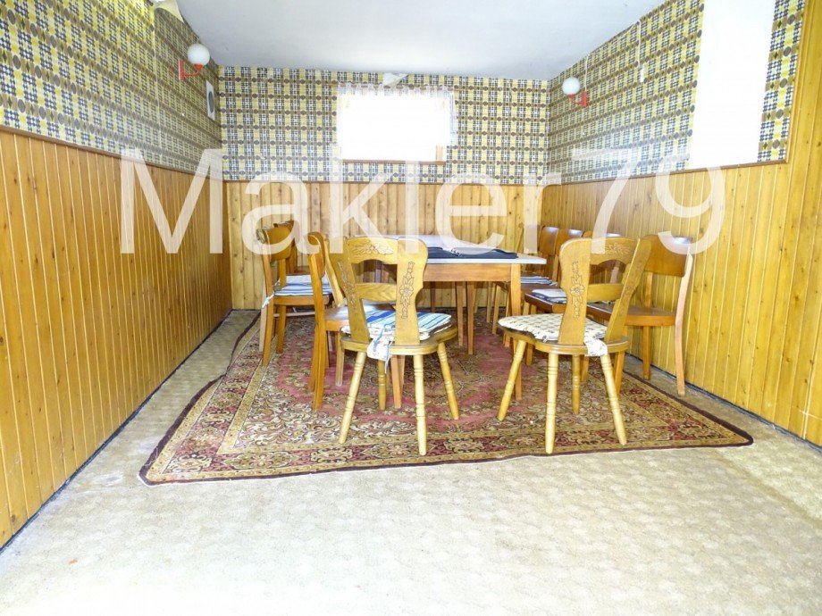 Hobbyraum au�en neben Garage Einfamilienhaus Bahrdorf