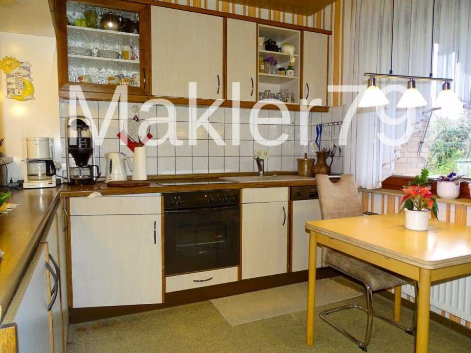 offene K�che mit Zugang Balkon Erdgeschosswohnung Peine / V�hrum