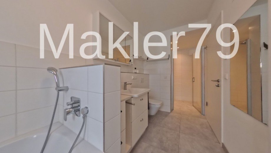 Wannenbad OG Penthousewohnung Helmstedt