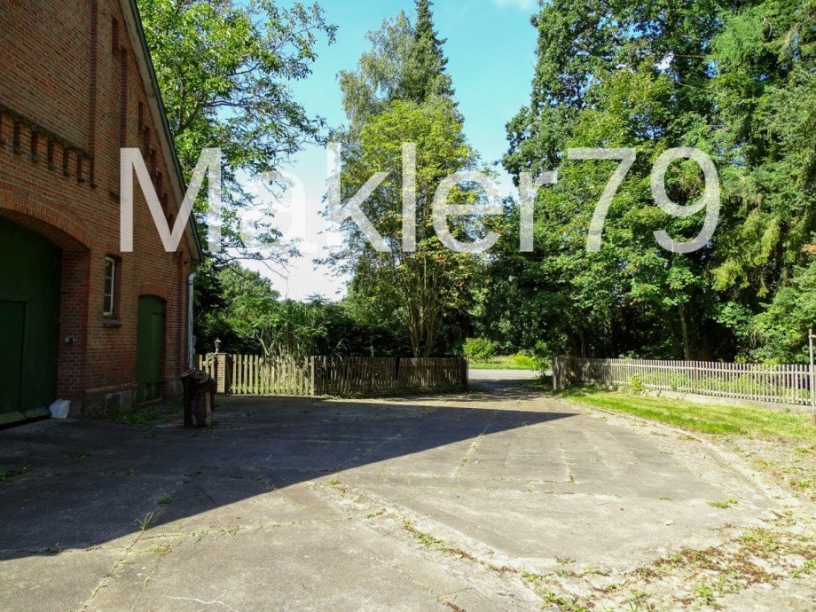 Blick zur Stra�e Bauernhaus Buchhorst / St�tebr�ck