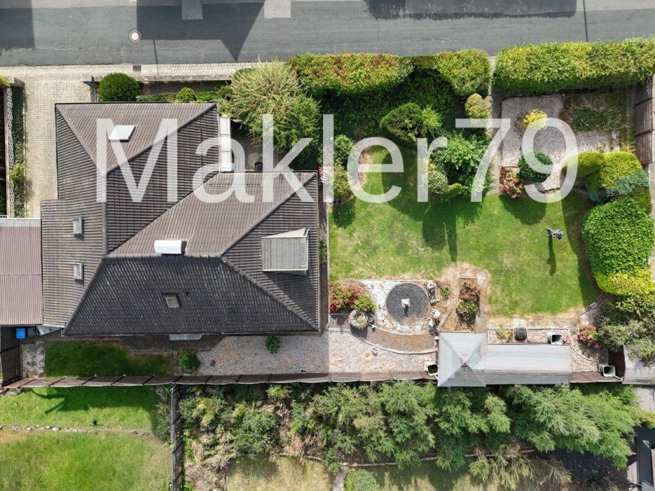 DJI_20260929123840_0122_D Einfamilienhaus Peine / Stederdorf