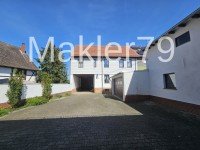 Bild (d38c31bcced623e36b993650aff2cb6a): Einfamilienhaus mit interessanten Nebengeb�uden. Unfassbar viel Nutzfl�che wartet auf Ihre Ideen!