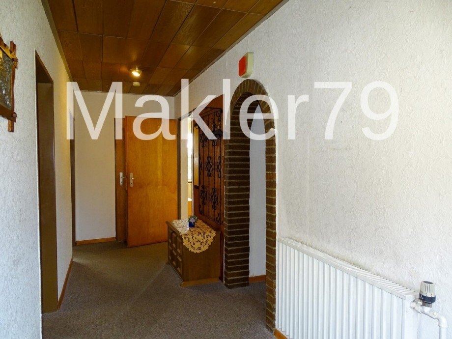 OG-Wohnungsflur Zweifamilienhaus Ilsede / Klein Ilsede